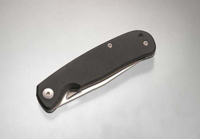 FMR_Black_Closed_Small